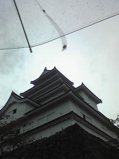 雨の鶴ヶ城