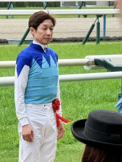 �Q���A���ŏd�܏����Ă�57��